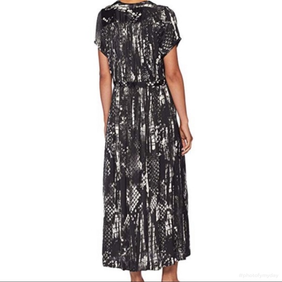 Free People Intimates Robe - Picture 2 of 2